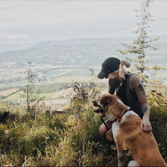 Meet your Posher, Bri - Picture 1 of 1